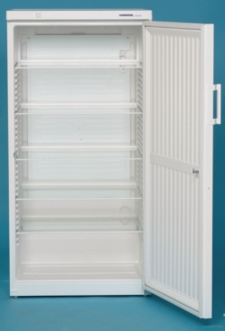 Commercial refrigerators, up to +2 °C